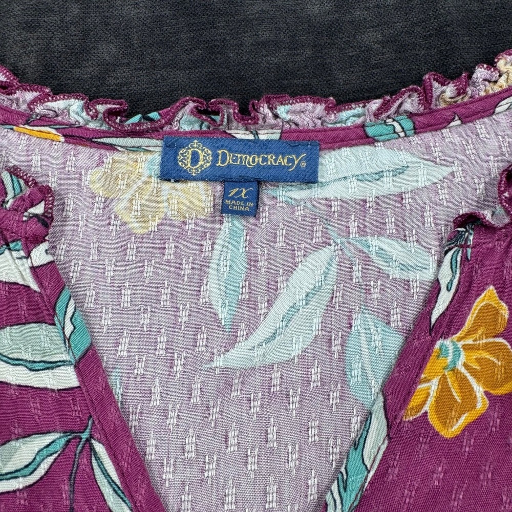 Democracy Womens 1X Beet Red Floral Boho Flowy Peasant Puff Ruffle Sleeve V-Neck - Picture 5 of 11